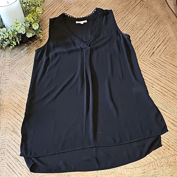 Black v neck blouse size S DR2 - Picture 5 of 5